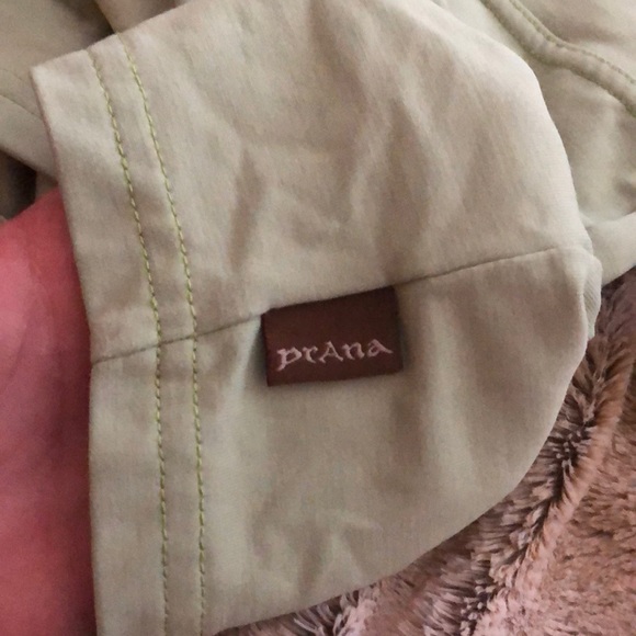 Prana shorts - Picture 2 of 5